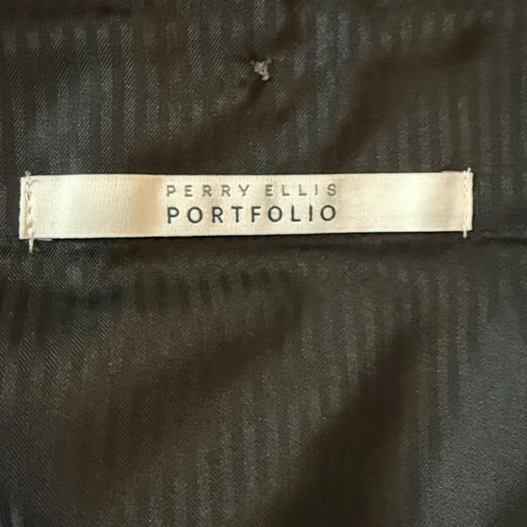Perry Ellis Gray Dress Pants - 32 x 30 - Picture 2 of 6